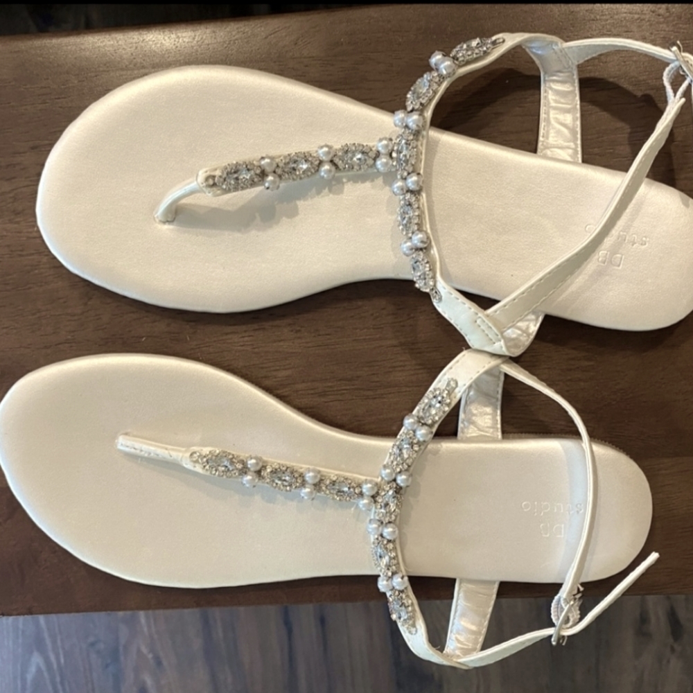 David's bridal pearl sandles